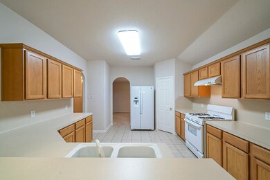 2603 Camden Park Dr, Conroe, TX 77385 - photo 4