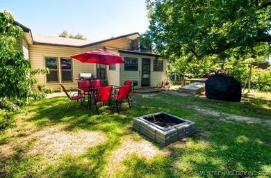 view of backyard