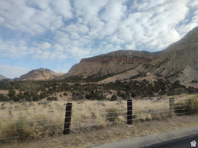 257 W 400 N unit 107, East Carbon, UT 84520 - photo 7