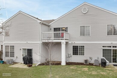 419 Cascade Ln unit 419, Oswego, IL 60543 - photo 5