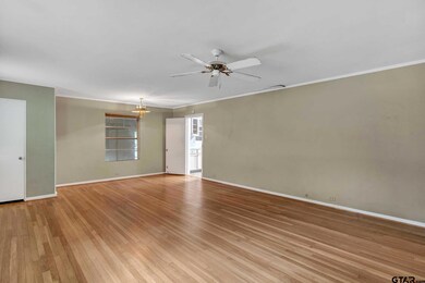 734 734 E Barbara, Tyler, TX 75701 - photo 4