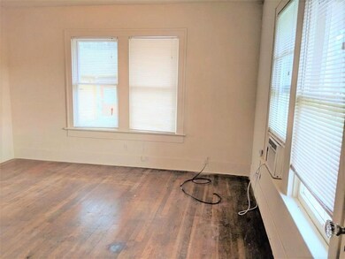 938 Fugate St, Houston, TX 77009 - photo 6