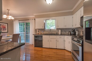 2582 McIntosh-10