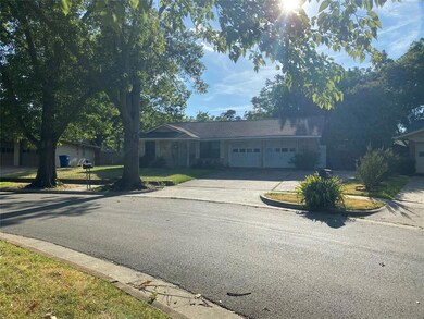 1213 Red Oak St, Ennis, TX 75119 - photo 2