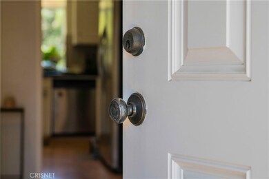 21173 San Miguel St, Woodland Hills, CA 91364 - photo 3