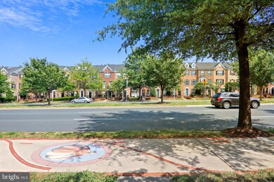 546 Garrett a Morgan Blvd, Hyattsville, MD 20785 - photo 5