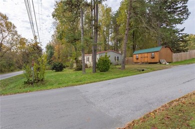 6583 Suits Rd, High Point, NC 27263 - photo 2