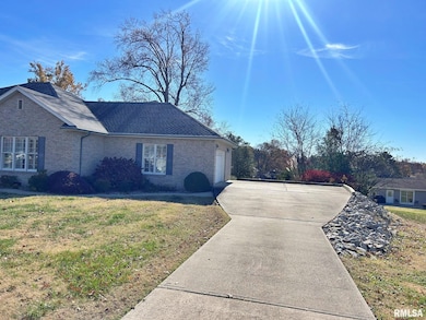 8 Dogwood Place, Harrisburg, IL 62946 - photo 4