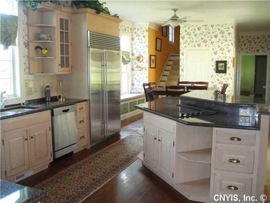 Kitchen All high end applliances and command cente