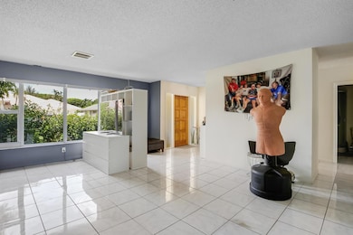 2554 SW 23rd Cranbrook Dr, Boynton Beach, FL 33436 - photo 6