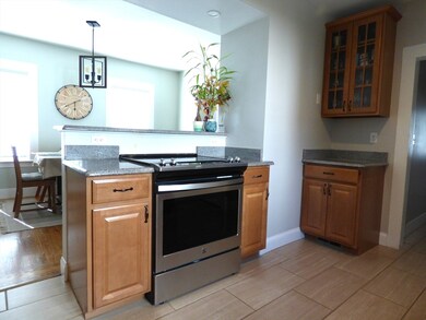 32 Berkshire St, Ludlow, MA 01056 - photo 3