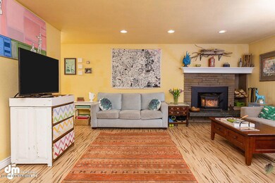 Living Room 7102-SMALL