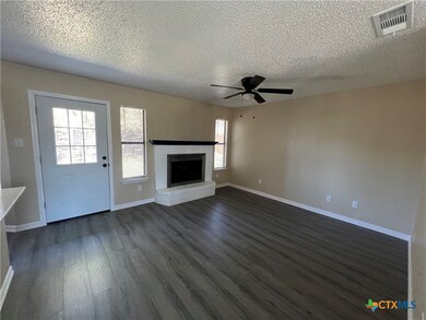 401 Dillon Dr, Copperas Cove, TX 76522 - photo 4