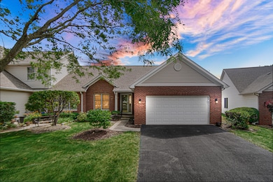 2718 Lake Side Cir, Joliet, IL 60431 - photo 2