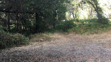 5850 Cedars Rd, Redding, CA 96001 - photo 4