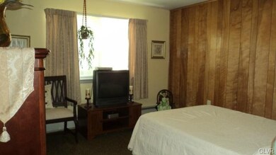 832 Fairmont Ave, Whitehall, PA 18052 - photo 6