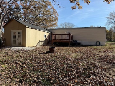 26189 N Carol St, Warrenton, MO 63383 - photo 2