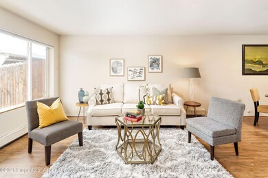 291 lv room staged 2