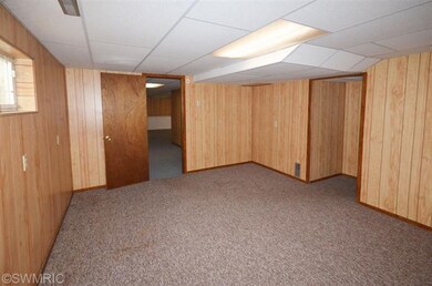 2200 Vanderbilt Ave, Portage, MI 49024 - photo 4