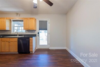 5701 Lewis Rd, Gastonia, NC 28052 - photo 7