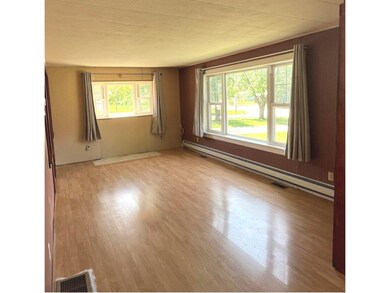 195 S Maple St, Vergennes, VT 05491 - photo 6