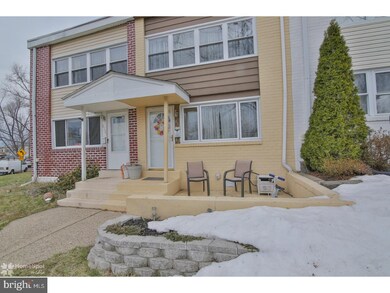 815 Wedgewood Dr, Lansdale, PA 19446 - photo 3