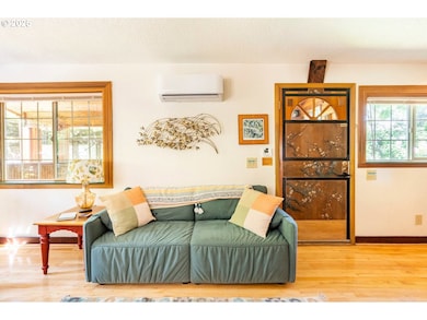 14 NW Lakeside Dr, Cascade Locks, OR 97014 - photo 4