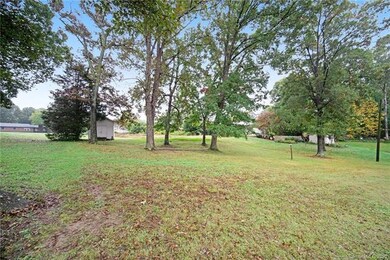 608 Brookgreen Dr, Dallas, NC 28034 - photo 5