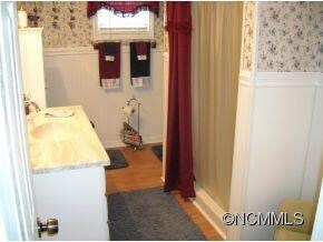 114 J H Hyder Rd, Hendersonville, NC 28792 - photo 5