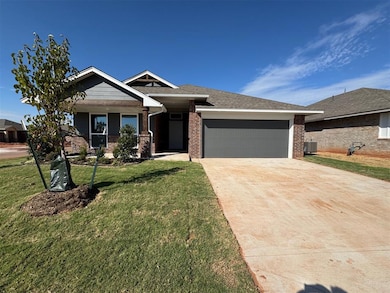 10729 Painted Turtle Way, Midwest City, OK 73130 - photo 2