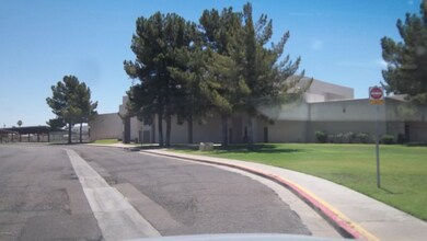 7School nearby