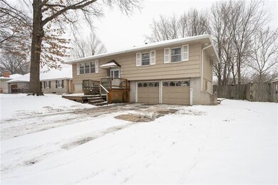 9819 W 56th St, Shawnee, KS 66203 - photo 2