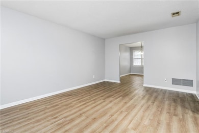 514 Peele St unit A, Burlington, NC 27215 - photo 6