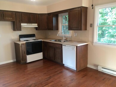 1181 W State St, Archbald, PA 18403 - photo 4