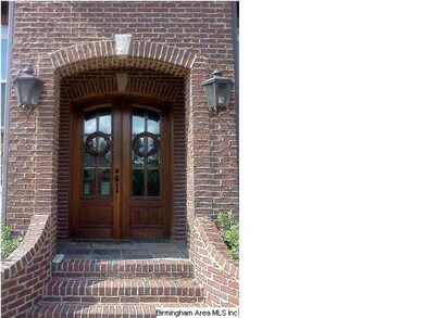 An entryway that's both elegant and exciting with 