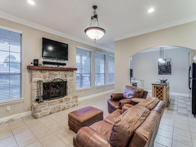 3710 Coral Sands Ct, Granbury, TX 76049 - photo 3