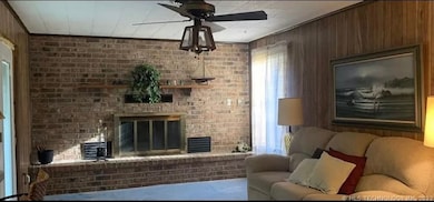 911 E Jefferson St, Hugo, OK 74743 - photo 2