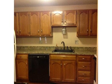 Kitchen. good counter space