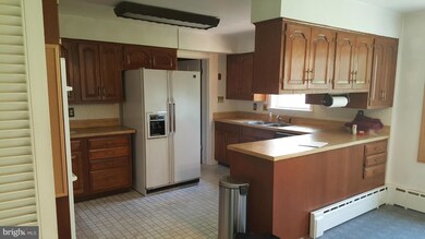 2116 Gadsen Rd, Upper Marlboro, MD 20774 - photo 7