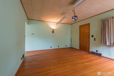 1518 N Wycoff Ave, Bremerton, WA 98312 - photo 5