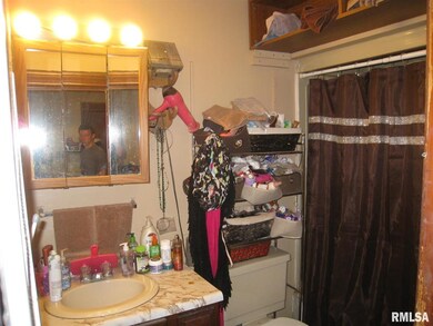 1857 3rd St, Moline, IL 61265 - photo 6