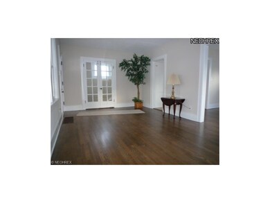 Living Room- Beautifully refinished Hardwood Floor