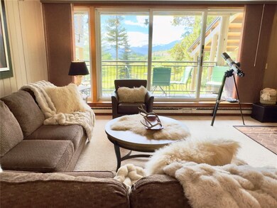 Queen size sleeper sofa bed with incredible viewsS