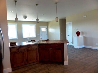 06 Kitchen 3 1802 LP