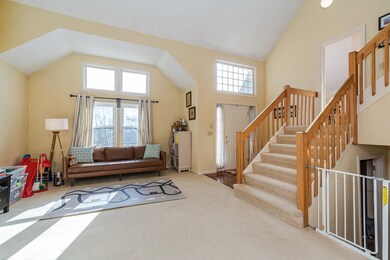 406 Elk Run Rd, Hudson, NH 03051 - photo 3