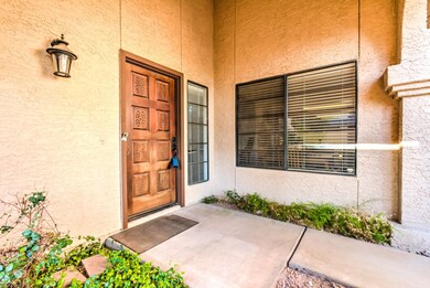 730 W Summit Pl-2