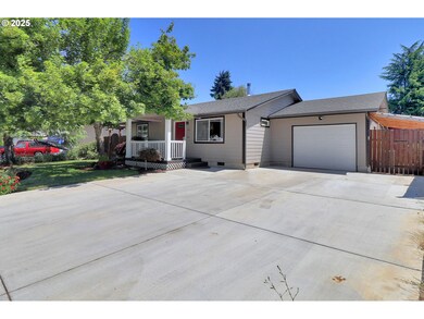 542 Pine Ct, Creswell, OR 97426 - photo 3