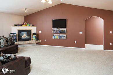 Living Room_DMD_2406-SMALL