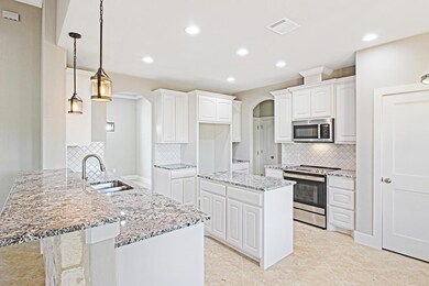 116 Parlin Ln, Fredericksburg, TX 78624 - photo 6