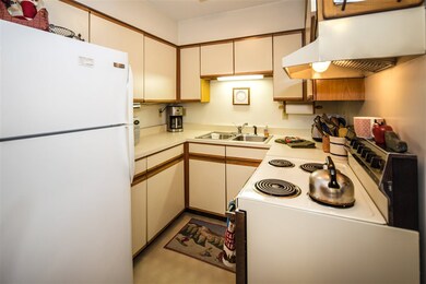 6852 Us Route 4 unit C-1, Mendon, VT 05701 - photo 7